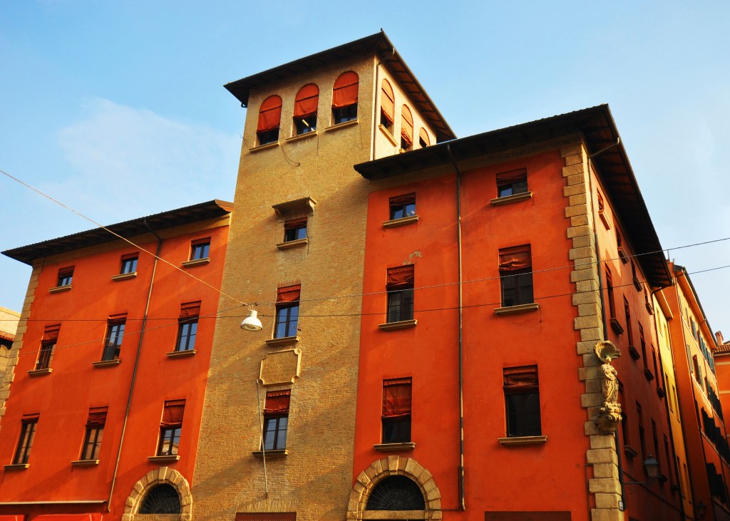 Torre Agresti, P.zza Galileo ^