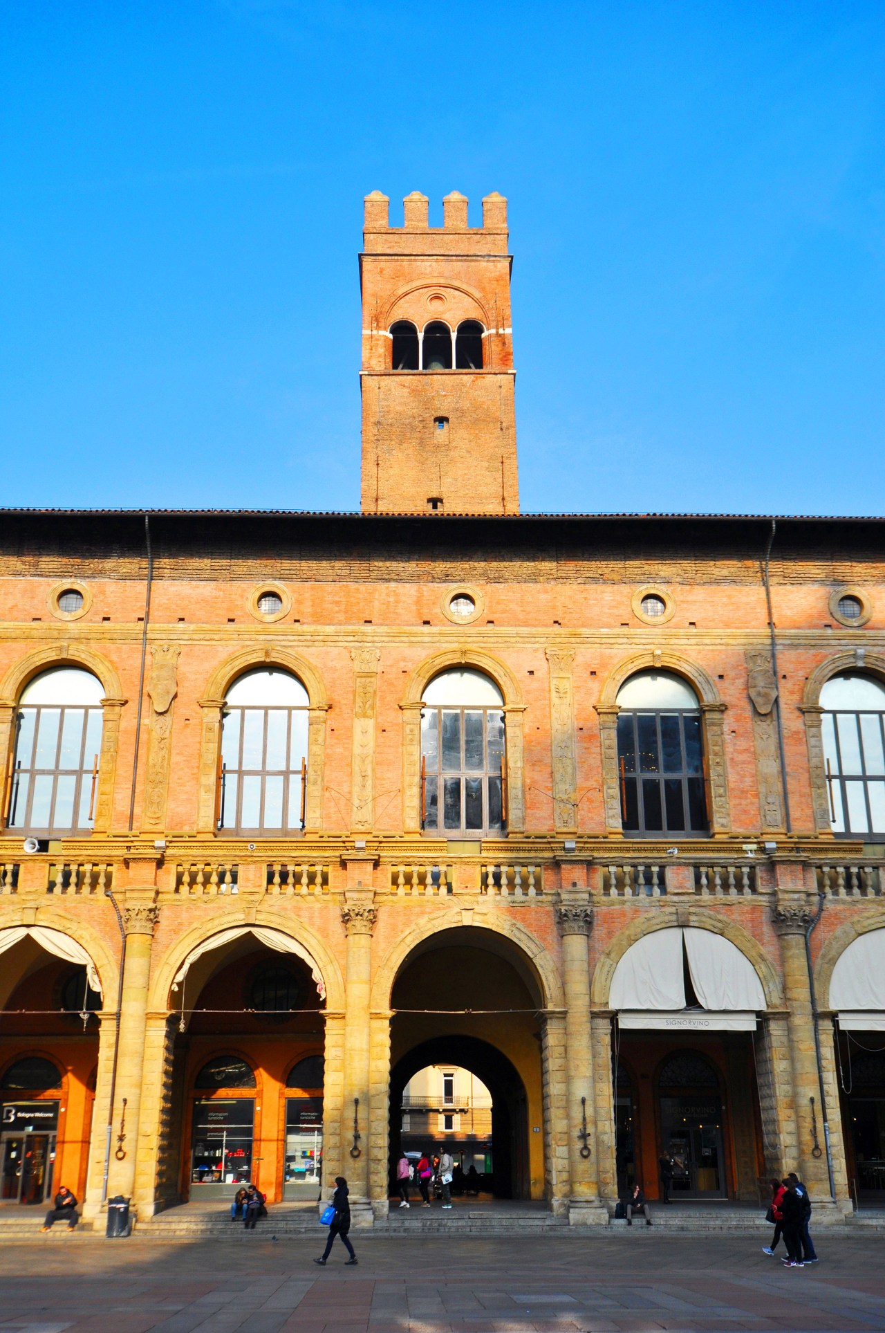 Torre Arengo, Pal.Podestà 2