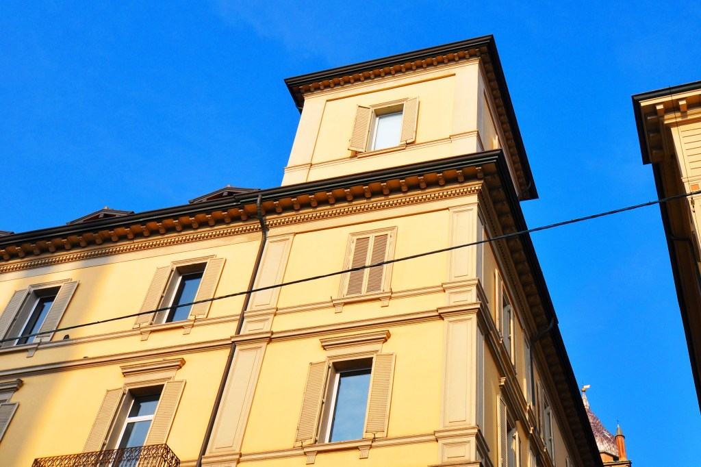 Torre Ranzani, via Rizzoli 8