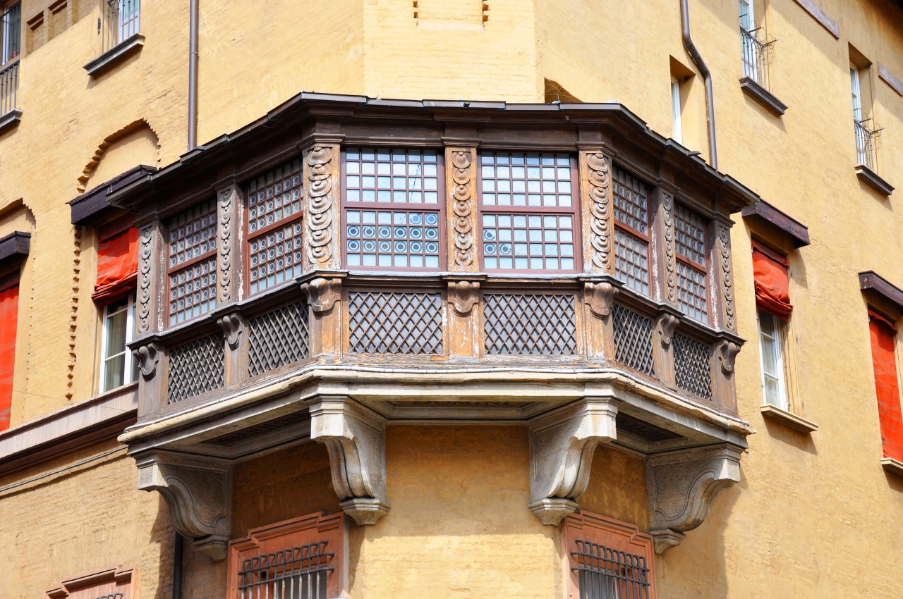 Balconi, porte, finestre e battenti&nbsp;(Bologna)